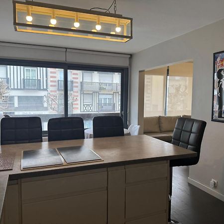 Appartement Place Morny, Hyper Centre ! โดวีลล์ ภายนอก รูปภาพ